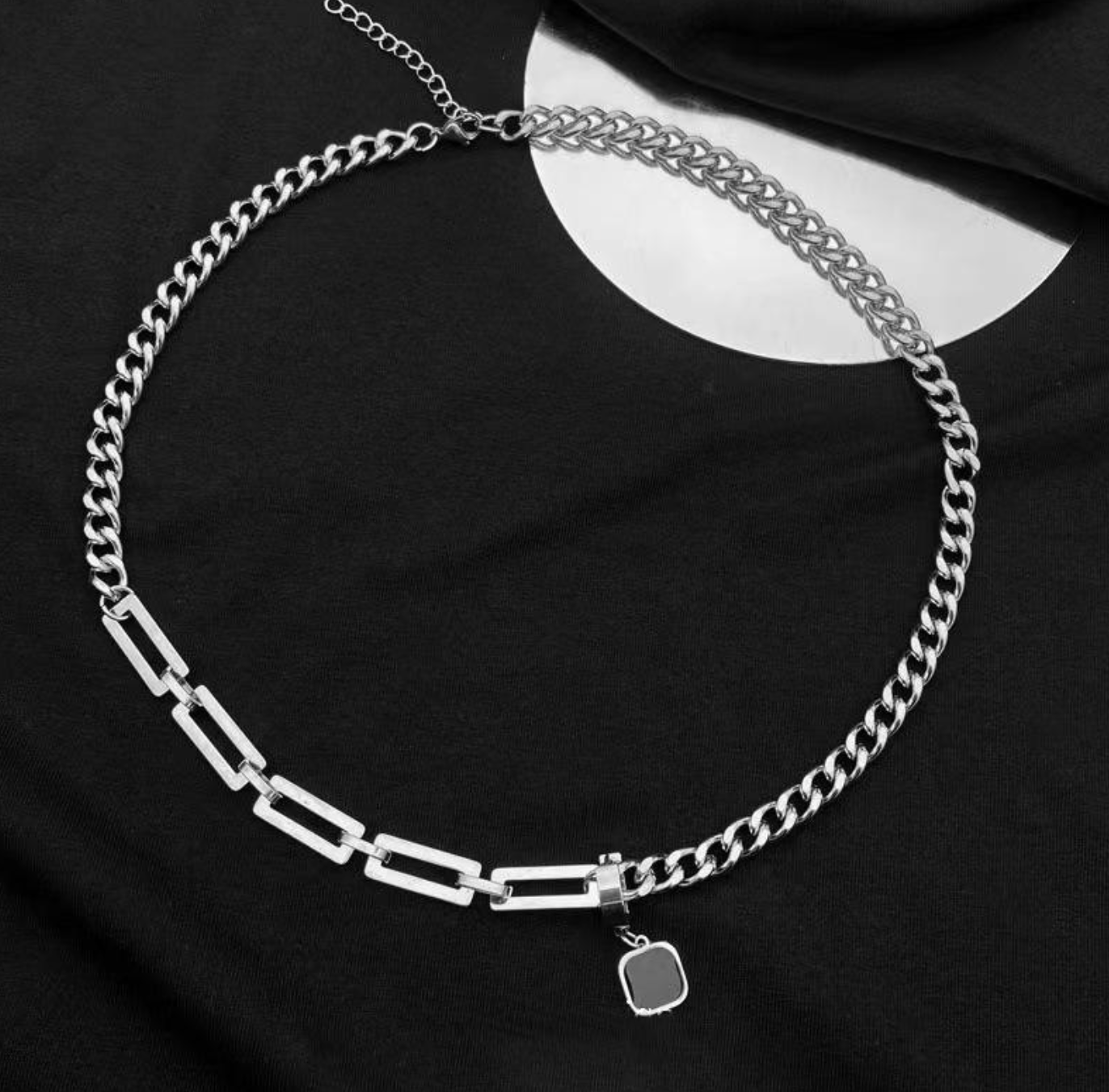 Men's Stainless Steel Clavicle Chain – Sleek Minimalist Necklace