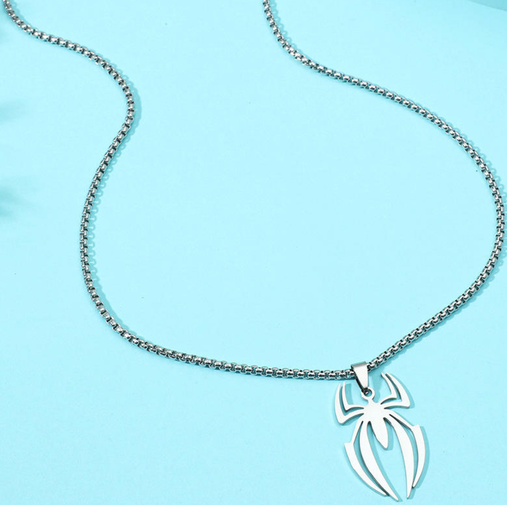 Spider-Inspired Men's Pendant Necklace – Bold Heroic Statement Jewelry