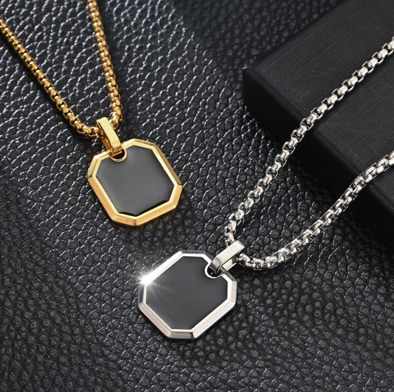 Men's Vintage Stainless Steel Necklace – Timeless Rugged Pendant Chain